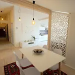 Apartment La E Bella *